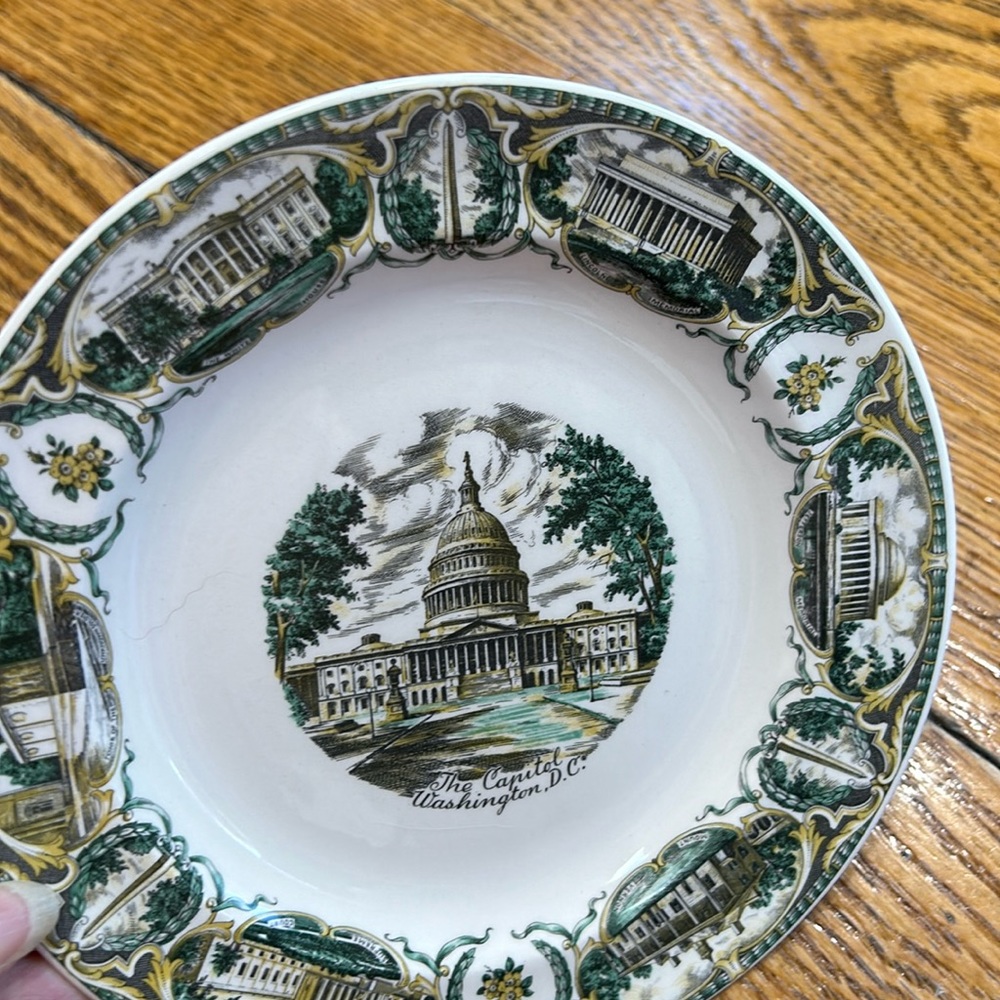 Souvenir plate from Washington, D. C.  Good condition.